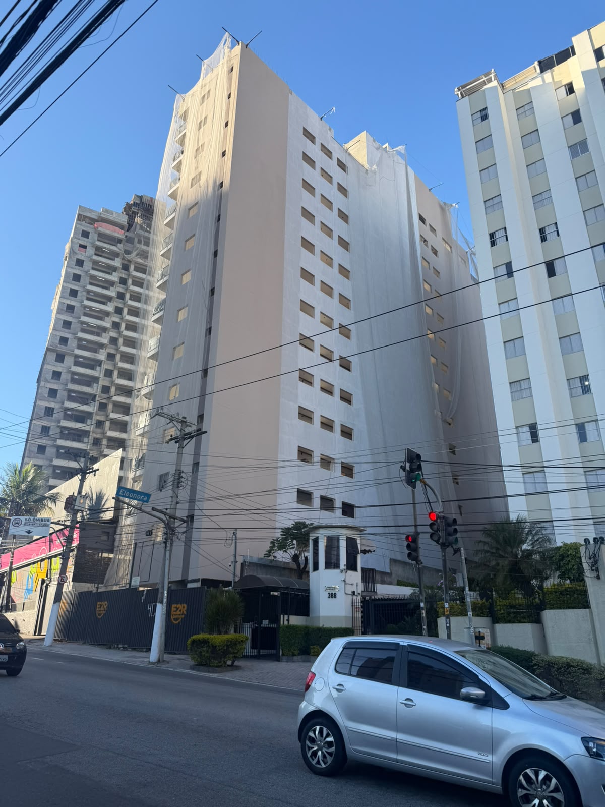 Obra, fachada